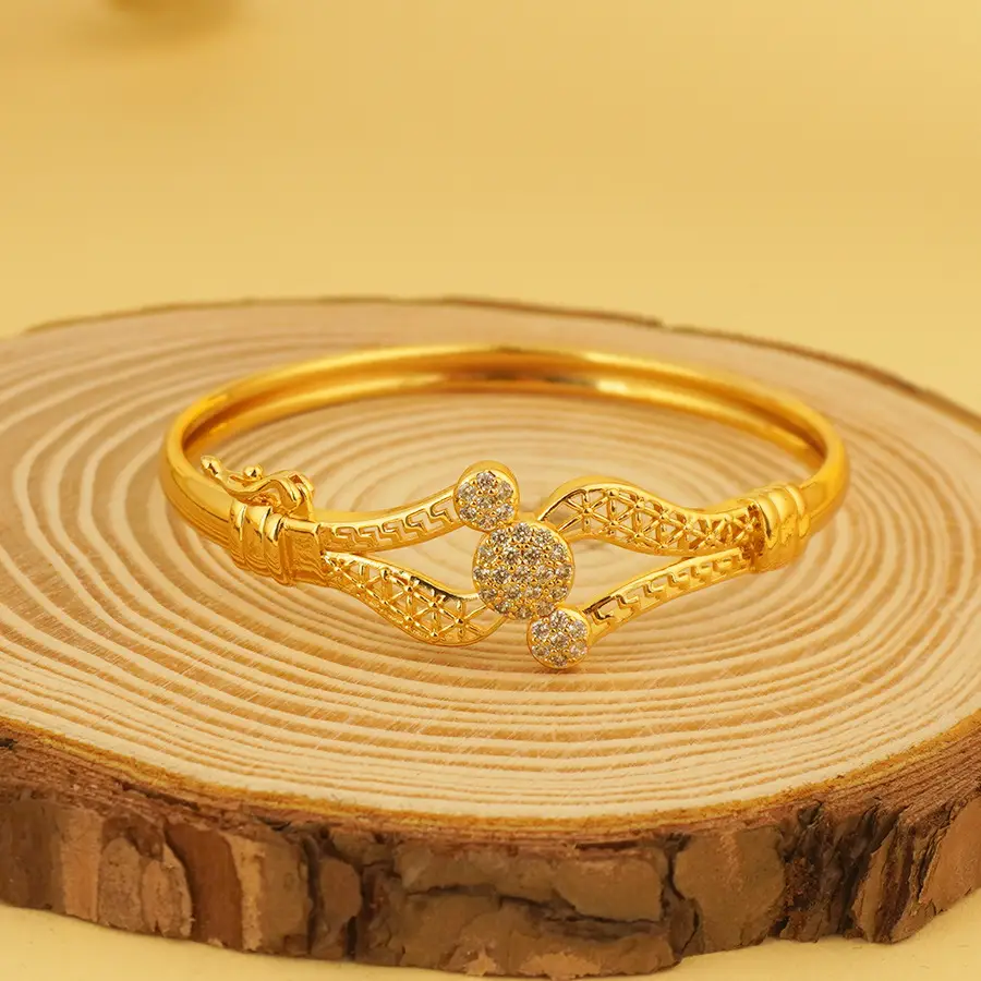 Gold Geometric CZ Bracelet for Women — feature 4