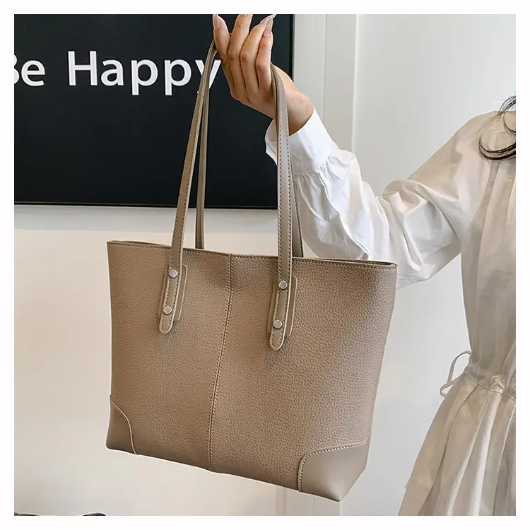 Black Crossbody Tote Bag for Women, Large Capacity, Stylish Design — feature 10