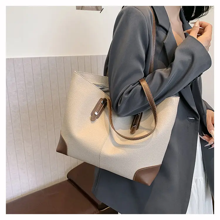 Black Crossbody Tote Bag for Women, Large Capacity, Stylish Design — feature 12