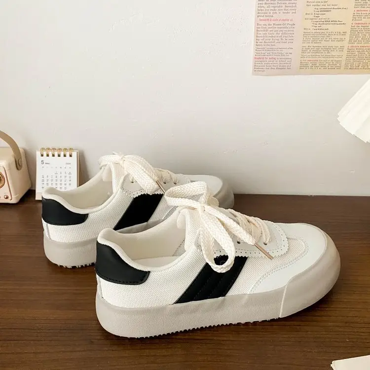 Desun Breathable Sneakers Women's Round Toe Summer New Chic Niche Korean Style Low-top Mesh Shoes Thick Sole Small White Shoes — feature 3
