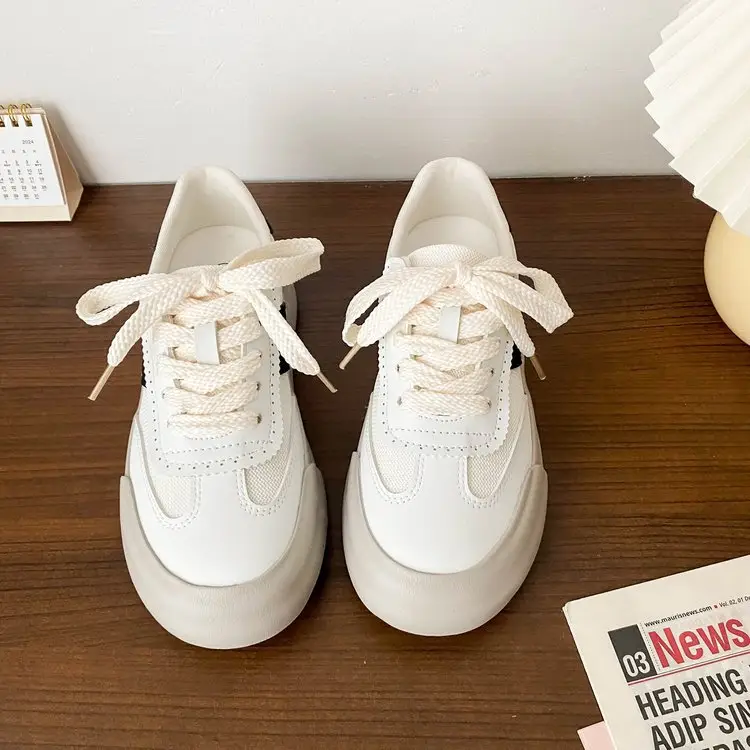 Desun Breathable Sneakers Women's Round Toe Summer New Chic Niche Korean Style Low-top Mesh Shoes Thick Sole Small White Shoes — feature 4