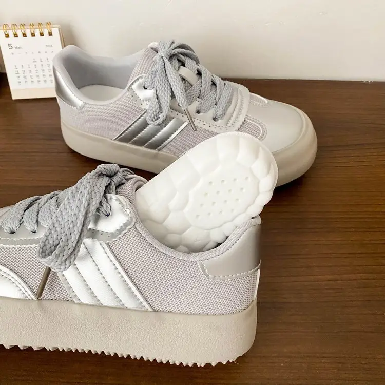 Desun Breathable Sneakers Women's Round Toe Summer New Chic Niche Korean Style Low-top Mesh Shoes Thick Sole Small White Shoes — feature 5