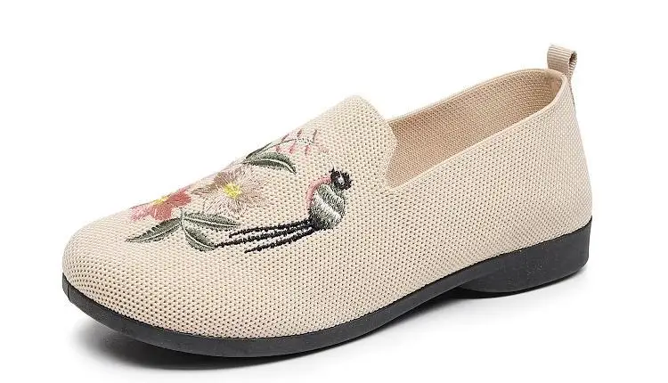 New Old Beijing Cloth Shoes Women's Embroidered Shoes Middle-aged and Old Mother's Shoes Non-slip Soft Sole Lightweight Fly-woven Breathable Single-layer Shoes — feature 19