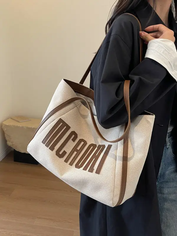 Women Large Capacity Tote Bag with "McCRAII" Print - Image 3
