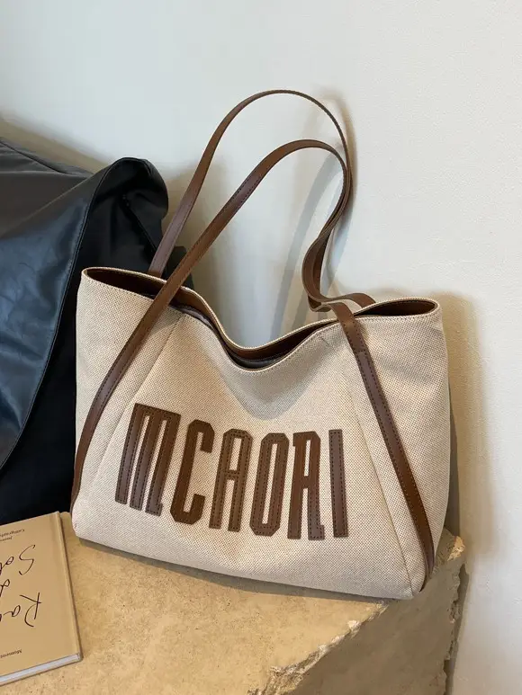 Women Large Capacity Tote Bag with "McCRAII" Print - Image 6