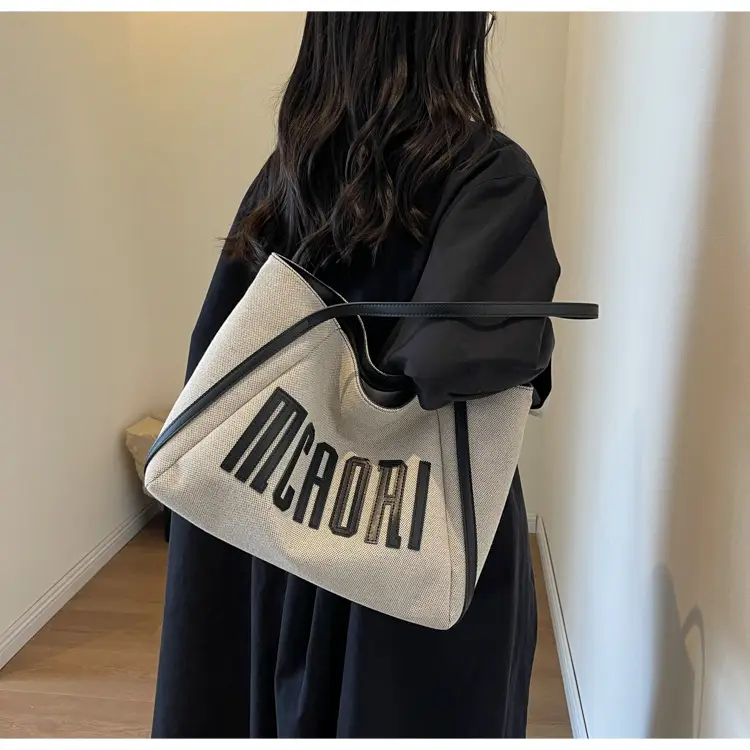 Women Large Capacity Tote Bag with "McCRAII" Print — feature 23