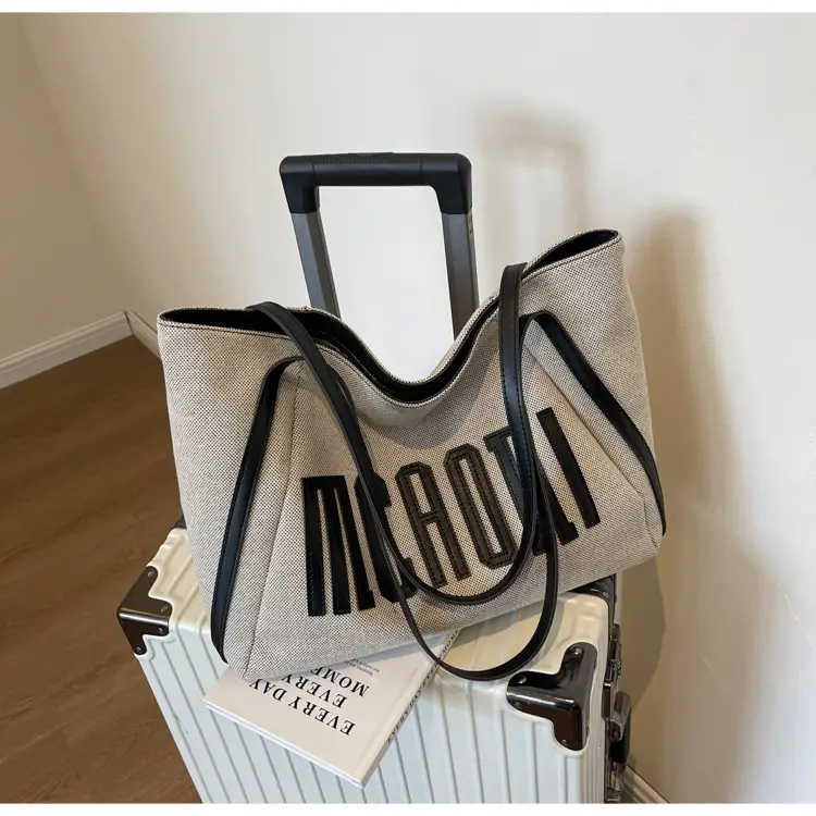 Women Large Capacity Tote Bag with "McCRAII" Print — feature 27