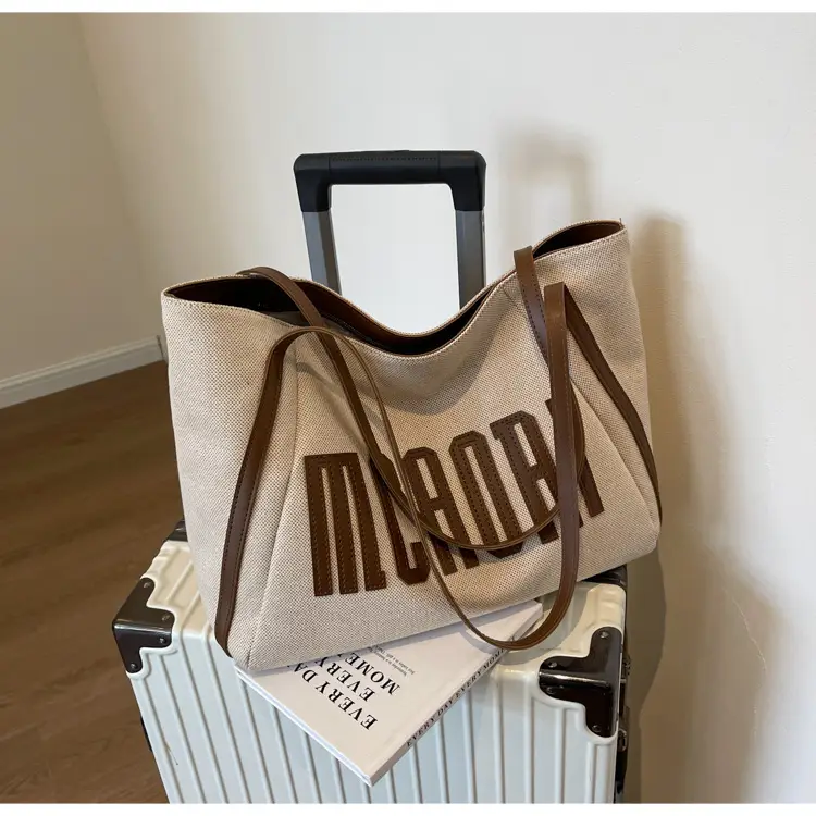 Women Large Capacity Tote Bag with "McCRAII" Print — feature 31