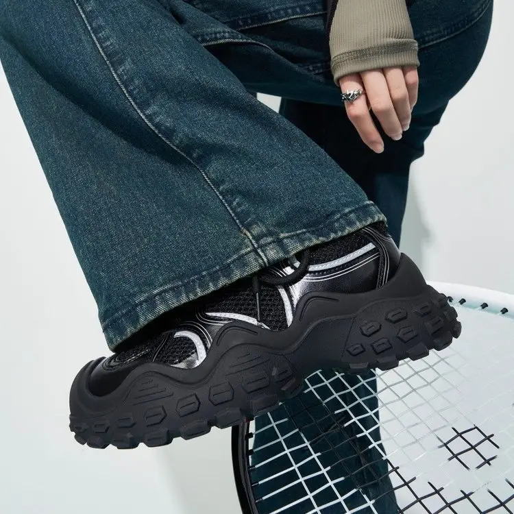Niche Non-Contrasting Women's Shoes 2024 New Summer Breathable Mesh Mountaineering Versatile Casual Sports Dad Shoes — feature 2