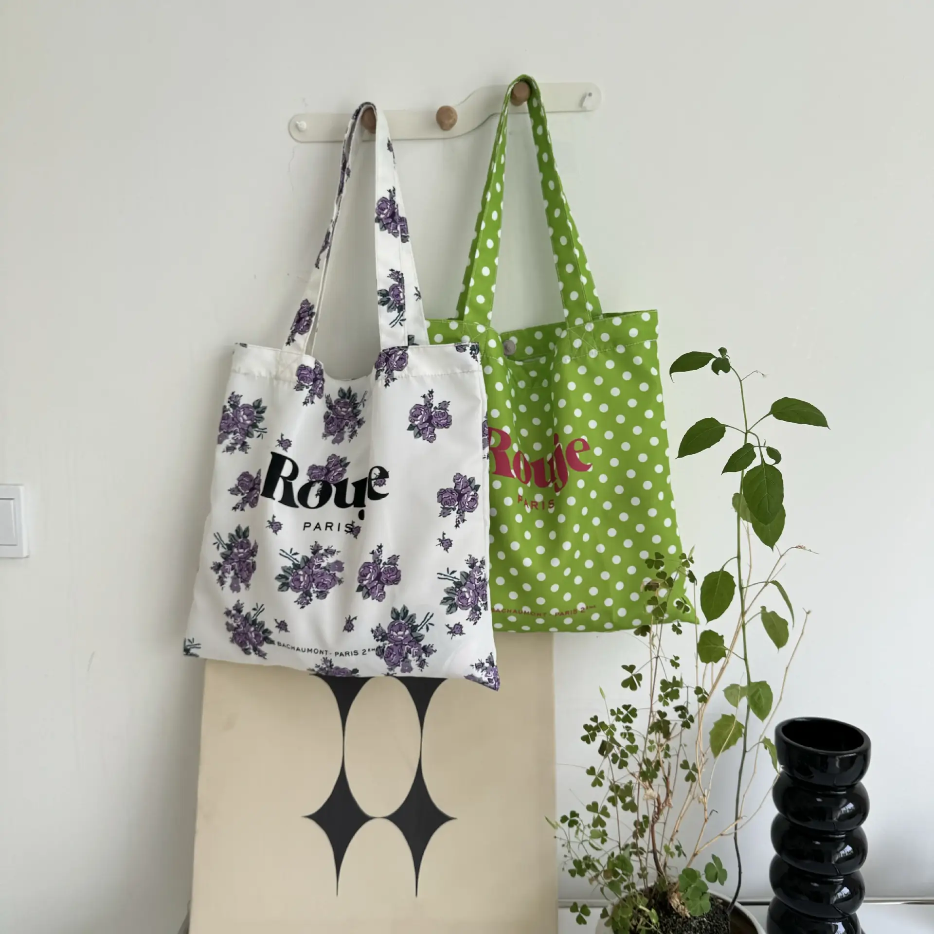 2024 Floral Canvas Shoulder Bag Blue Plaid Design - Image 9