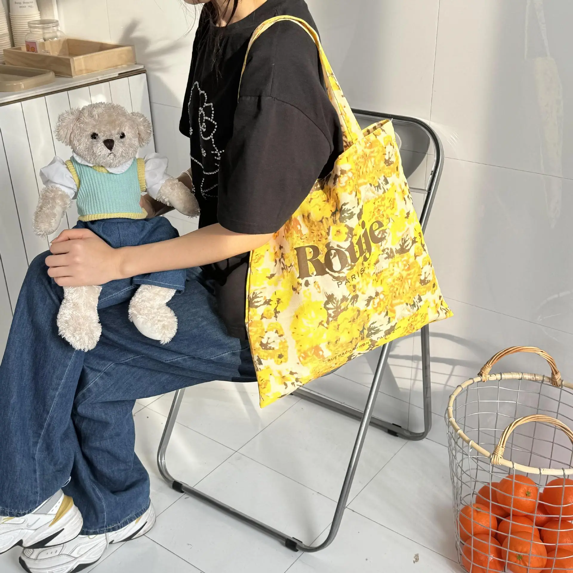 2024 Floral Canvas Shoulder Bag Blue Plaid Design — feature 11