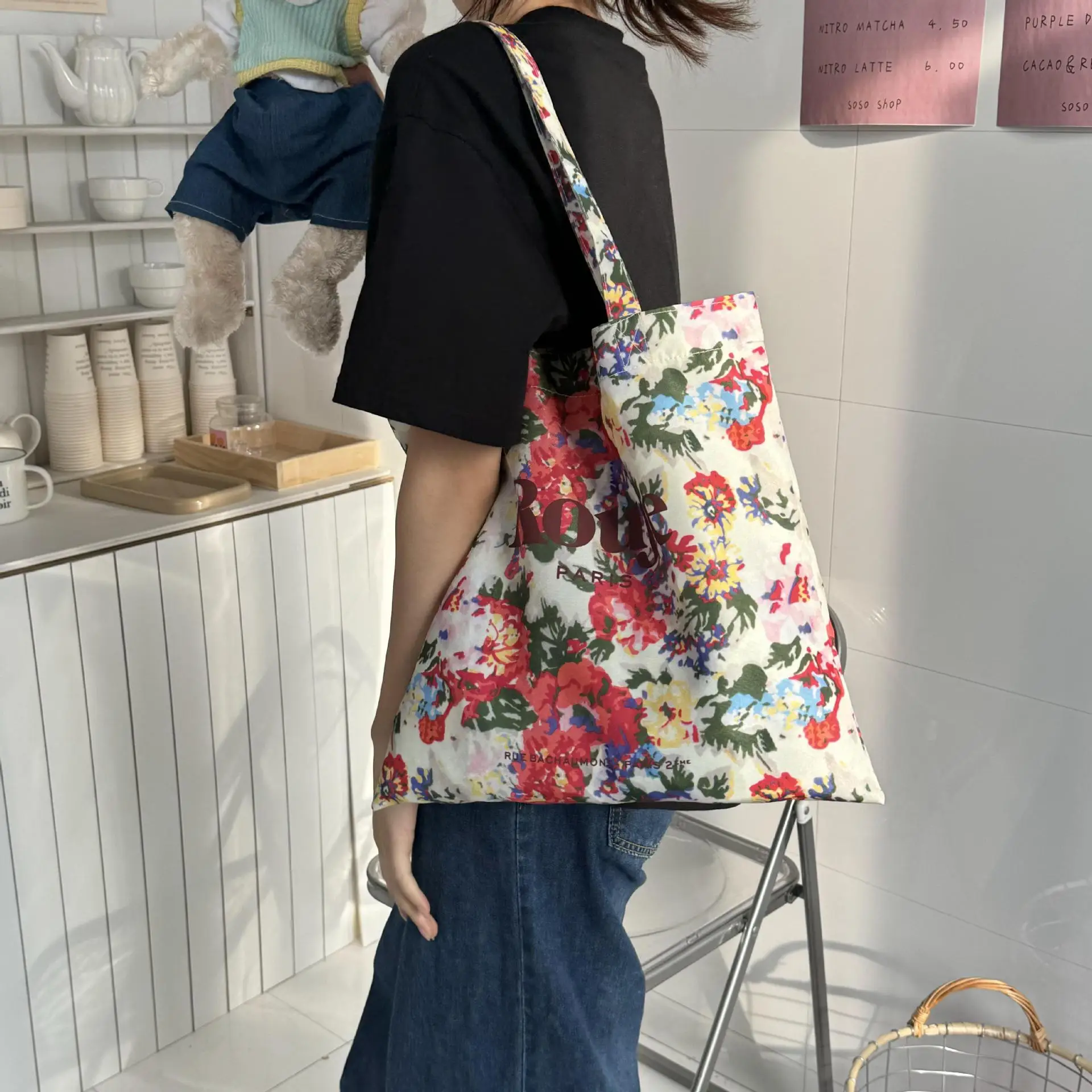2024 Floral Canvas Shoulder Bag Blue Plaid Design — feature 7