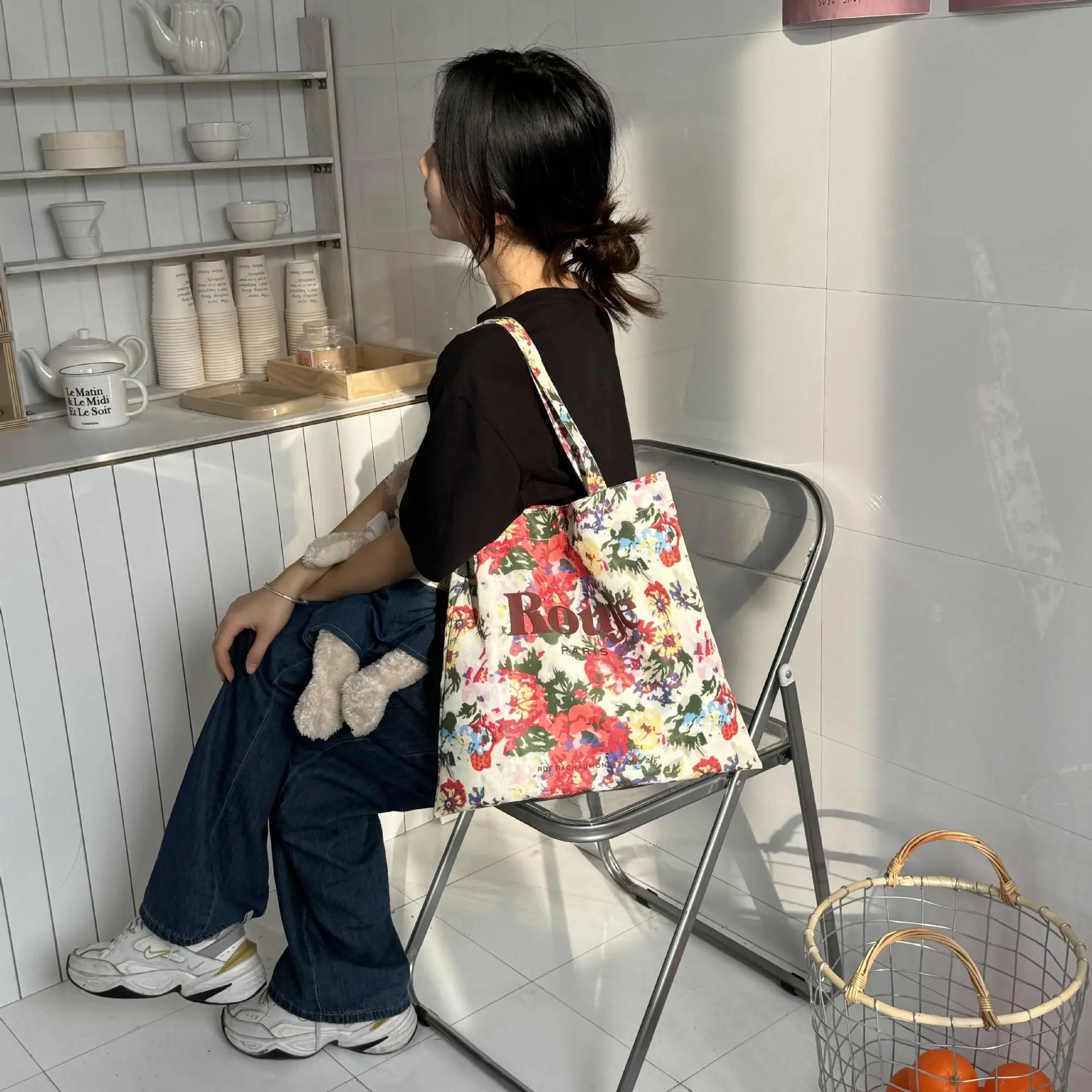 2024 Floral Canvas Shoulder Bag Blue Plaid Design — feature 8