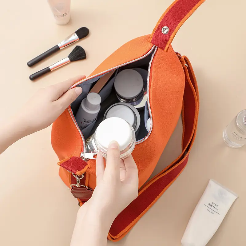 White Canvas One Shoulder Crossbody Bag for Women