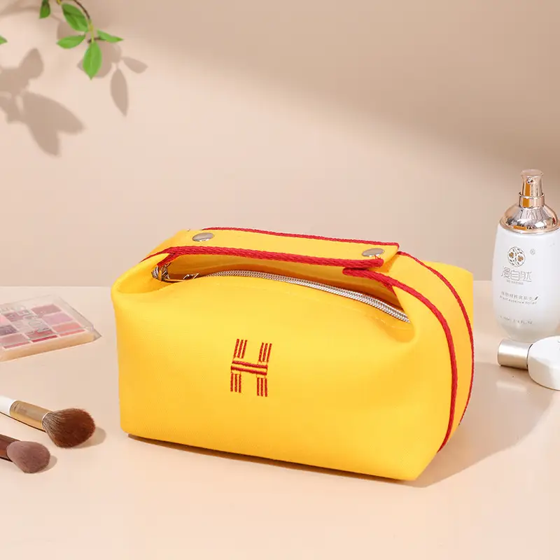 White Canvas One Shoulder Crossbody Bag for Women