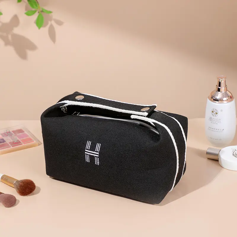 White Canvas One Shoulder Crossbody Bag for Women