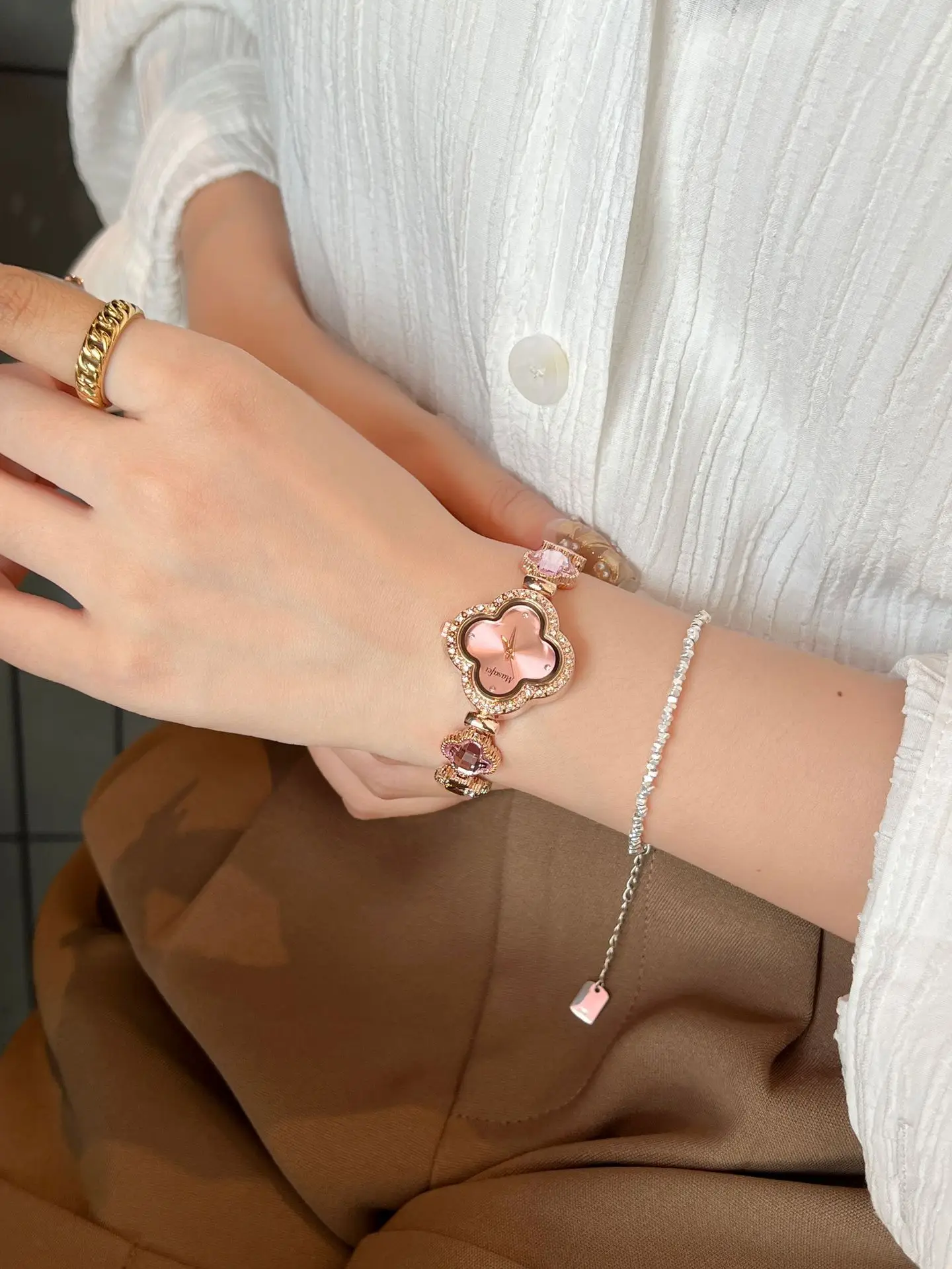 Women's Four Leaf Clover Rhinestone Watch Waterproof Quartz — feature 5
