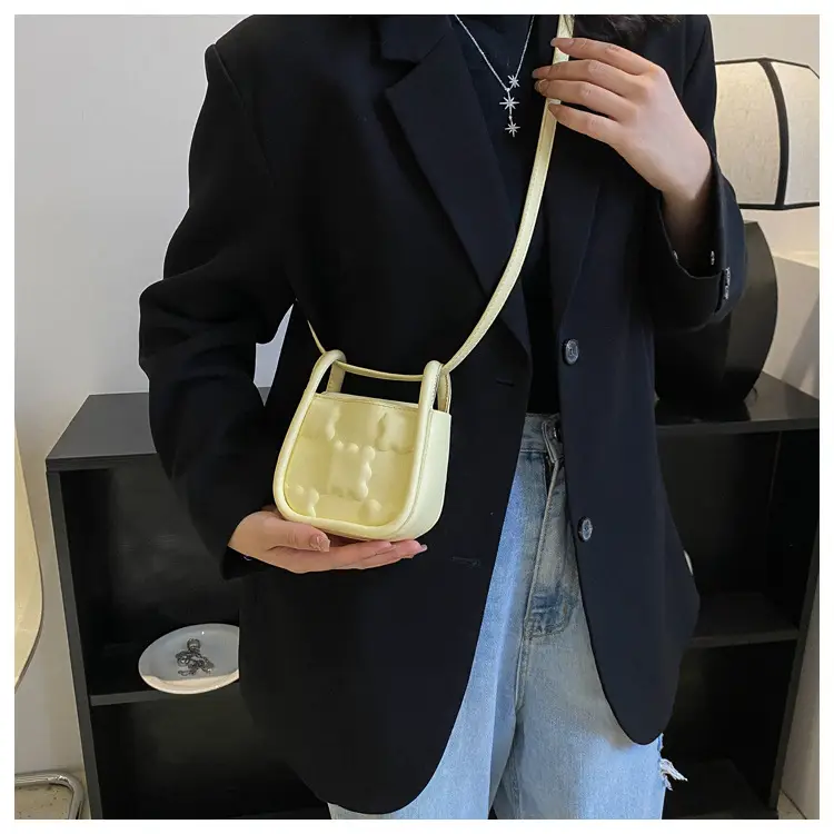 Women's Mini Biscuit Shoulder Crossbody Bag 2024 — feature 18