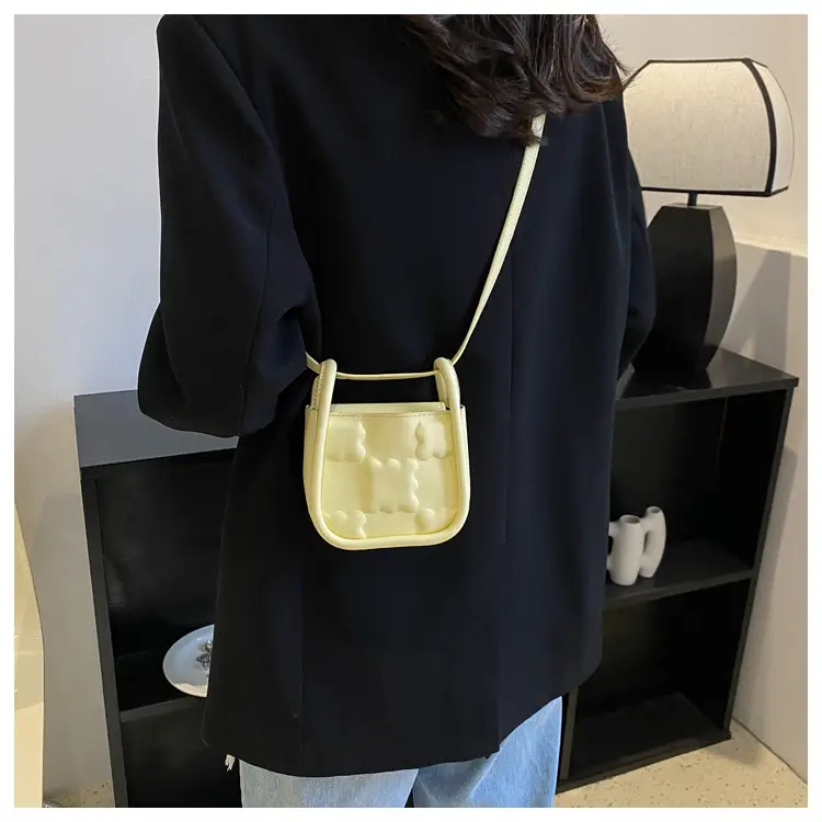 Women's Mini Biscuit Shoulder Crossbody Bag 2024 — feature 19