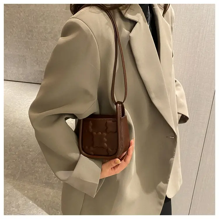 Women's Mini Biscuit Shoulder Crossbody Bag 2024 — feature 20