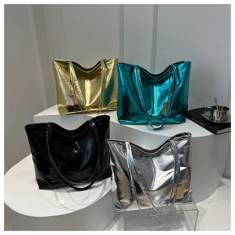 Gold Laser Shoulder Tote Bag Large Capacity 2024 — feature 30