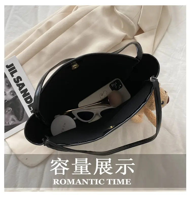 Black Korean Style Shoulder Bag Large Capacity — feature 3