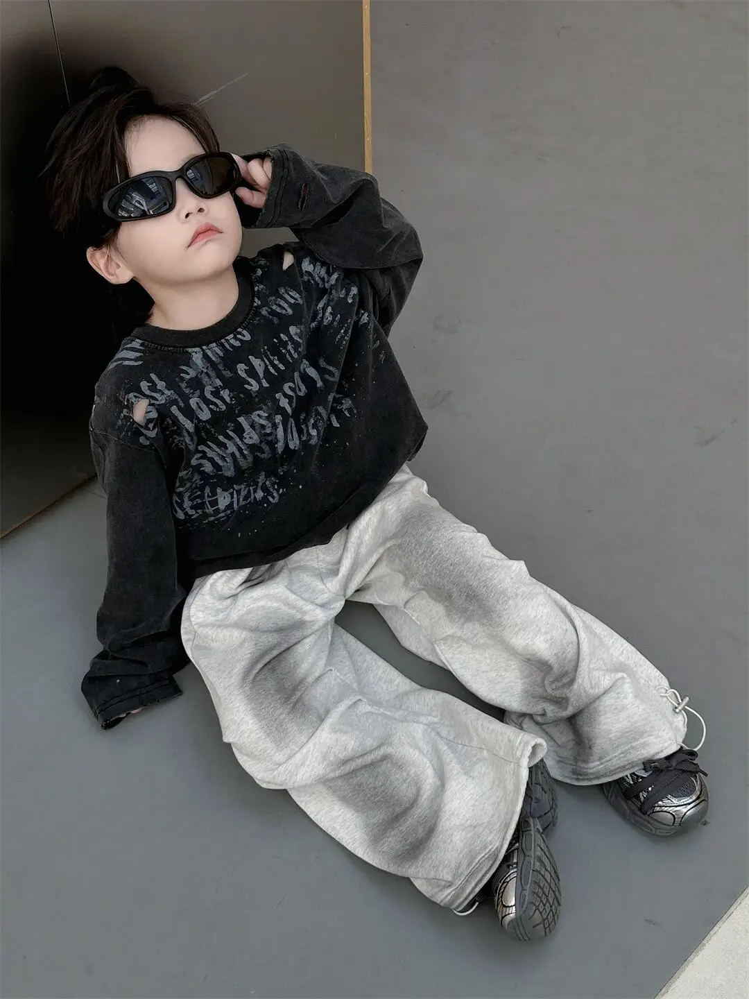 2025 Boys Cotton T-Shirt Set Loose Casual Grey Pants - Image 6