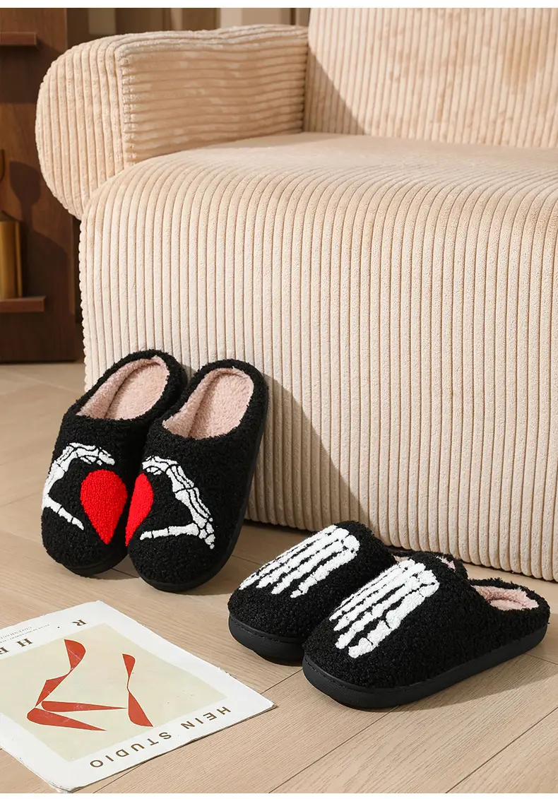 Cross-border autumn and winter Halloween slippers women's wholesale home non-slip home warm cartoon smiley face palm cotton slippers — feature 13