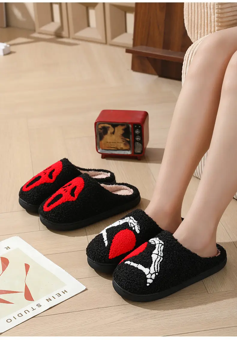 Cross-border autumn and winter Halloween slippers women's wholesale home non-slip home warm cartoon smiley face palm cotton slippers — feature 14