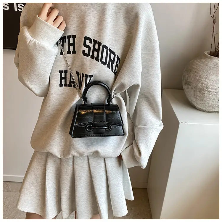 2024 Gold Crocodile Strap Women's Shoulder Bag — feature 15