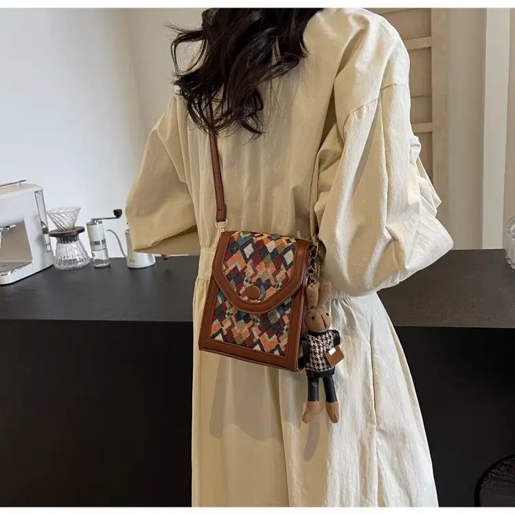 2024 Crossbody Bag Women's Fashion Mobile Phone Bag — feature 10