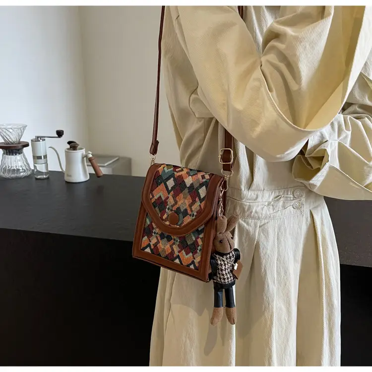 2024 Crossbody Bag Women's Fashion Mobile Phone Bag — feature 13