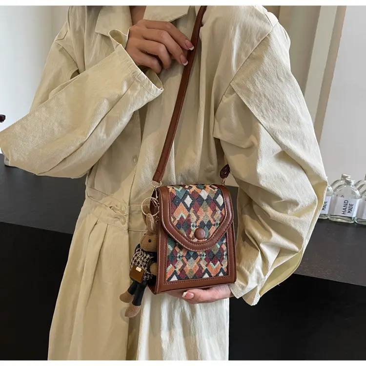 2024 Crossbody Bag Women's Fashion Mobile Phone Bag — feature 14