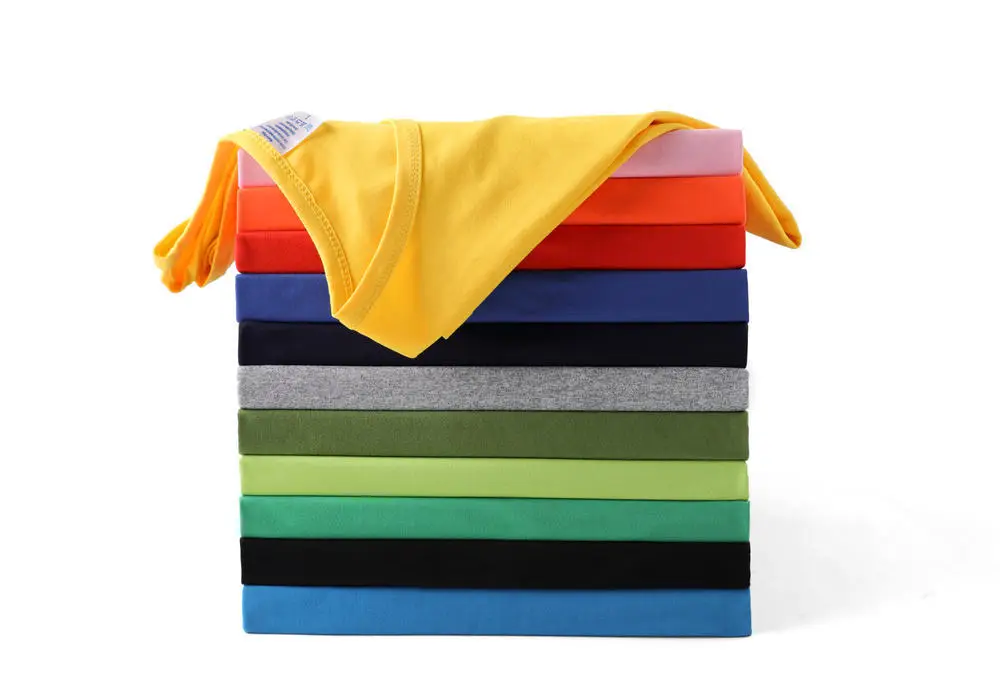Men's Yellow Silk Collar T-Shirt Overalls Set — feature 5