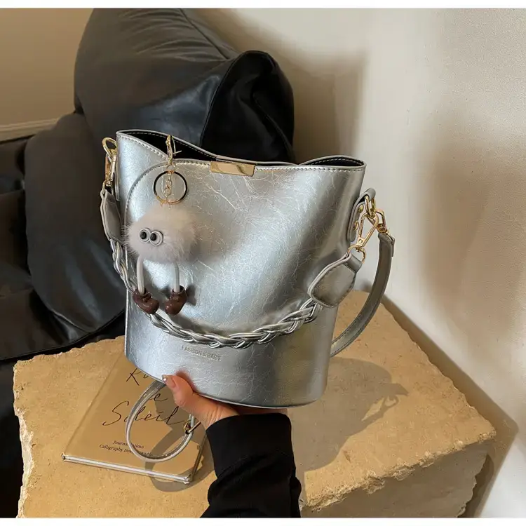 Pink High-End Bucket Bag for Women 2026 — feature 21