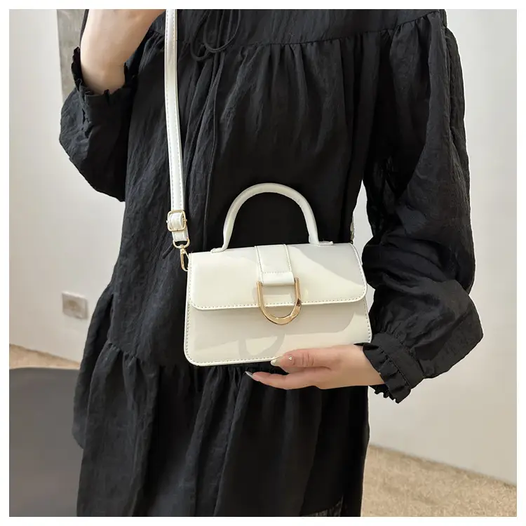 Elegant Women's Shoulder Crossbody Bag Silver Gold Clasp — feature 14