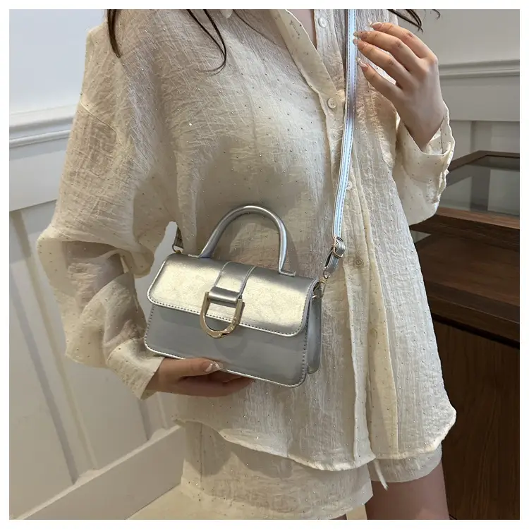 Elegant Women's Shoulder Crossbody Bag Silver Gold Clasp — feature 17