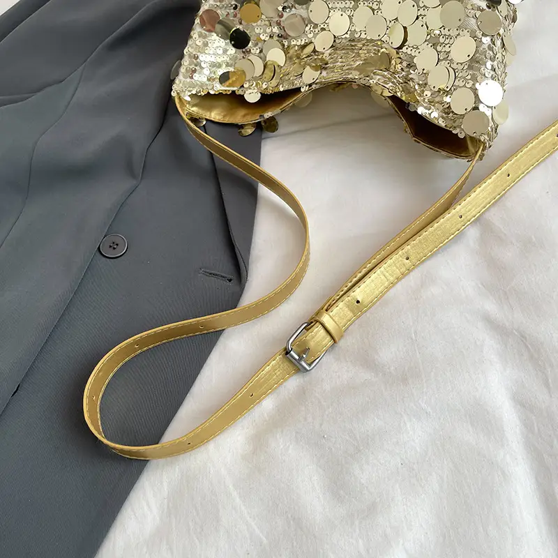 Sequined Chain Messenger Bag for Women 2024 - Image 7