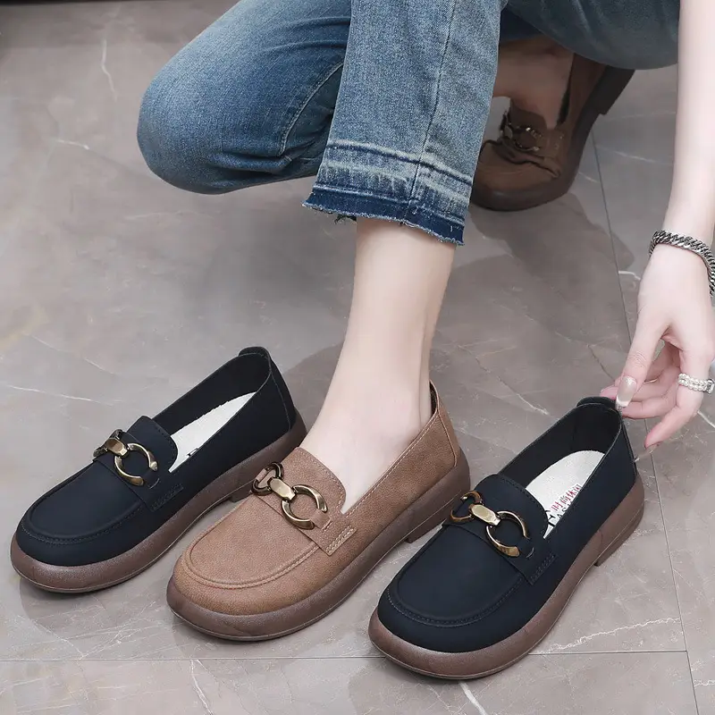 Spring and Autumn New Women's Shoes Thick Bottom Loafers Soft Bottom Soft Moms Shoes Comfortable Breathable Slip-on Women's Single Shoes