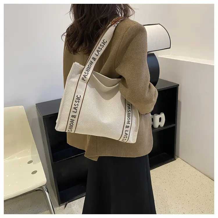 Vintage Canvas Shoulder Bag Black Large Capacity — feature 21