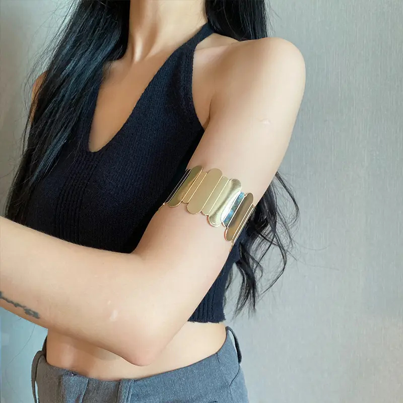 Metal Glow Open Bracelet Arm Ring Niche Design High-end Bracelet Women's Arm Bracelet Arm Bracelet Decoration Accessories