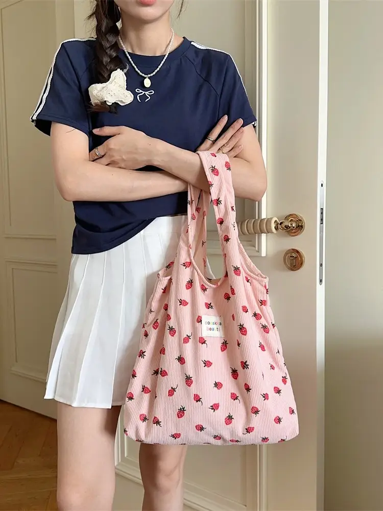 Strawberry Print Large Capacity Casual Shoulder Bag - Image 4