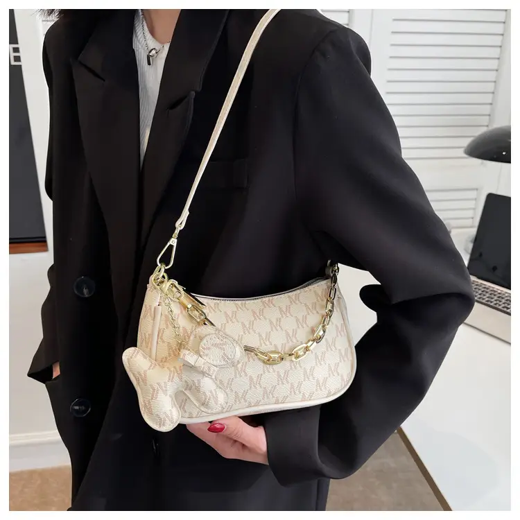 2024 New Women's Brown Leather Messenger Bag with Gold Chain — feature 17
