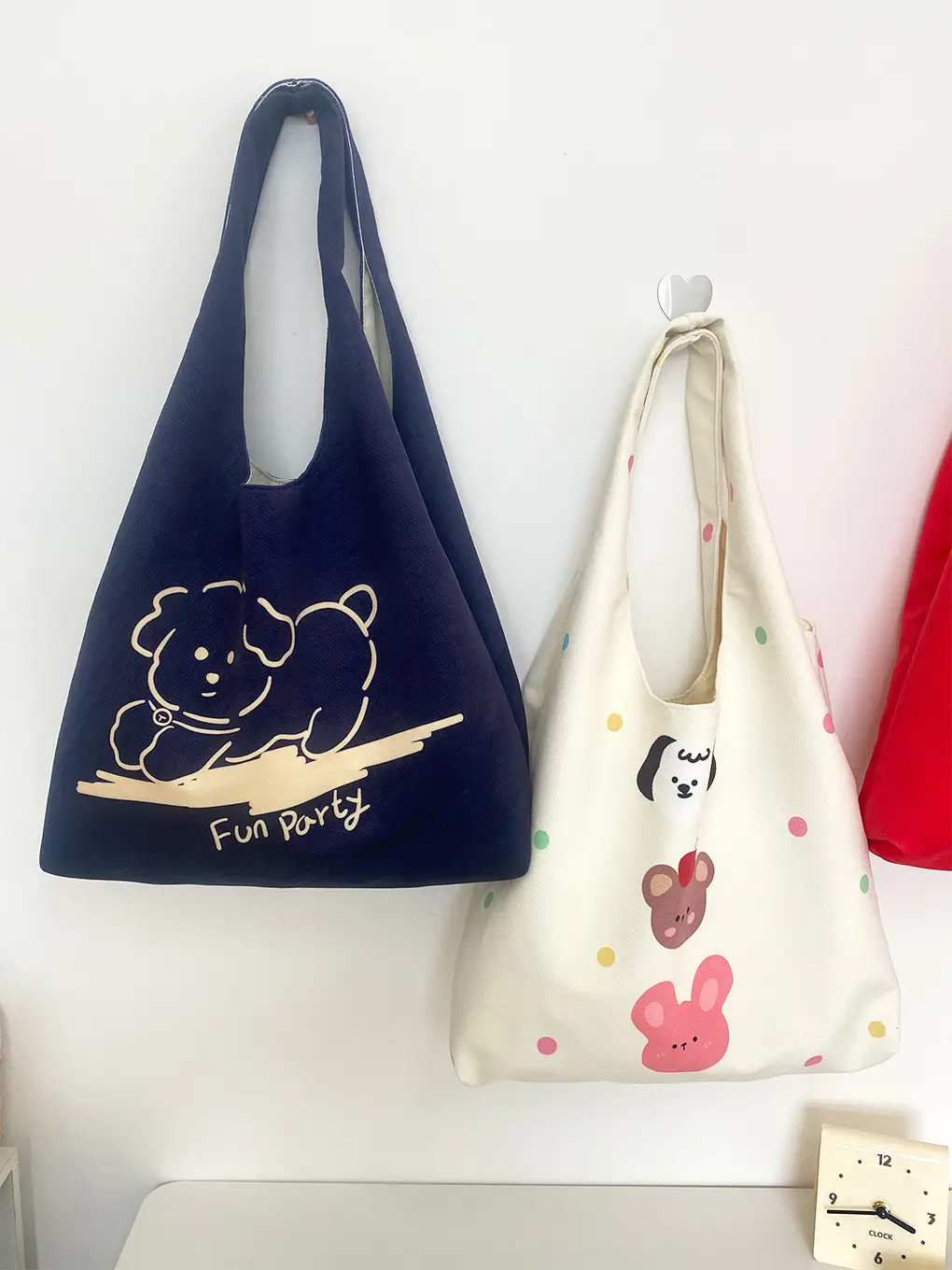 Cute Cat Design Red Flocking Shoulder Bag Large Capacity — feature 6