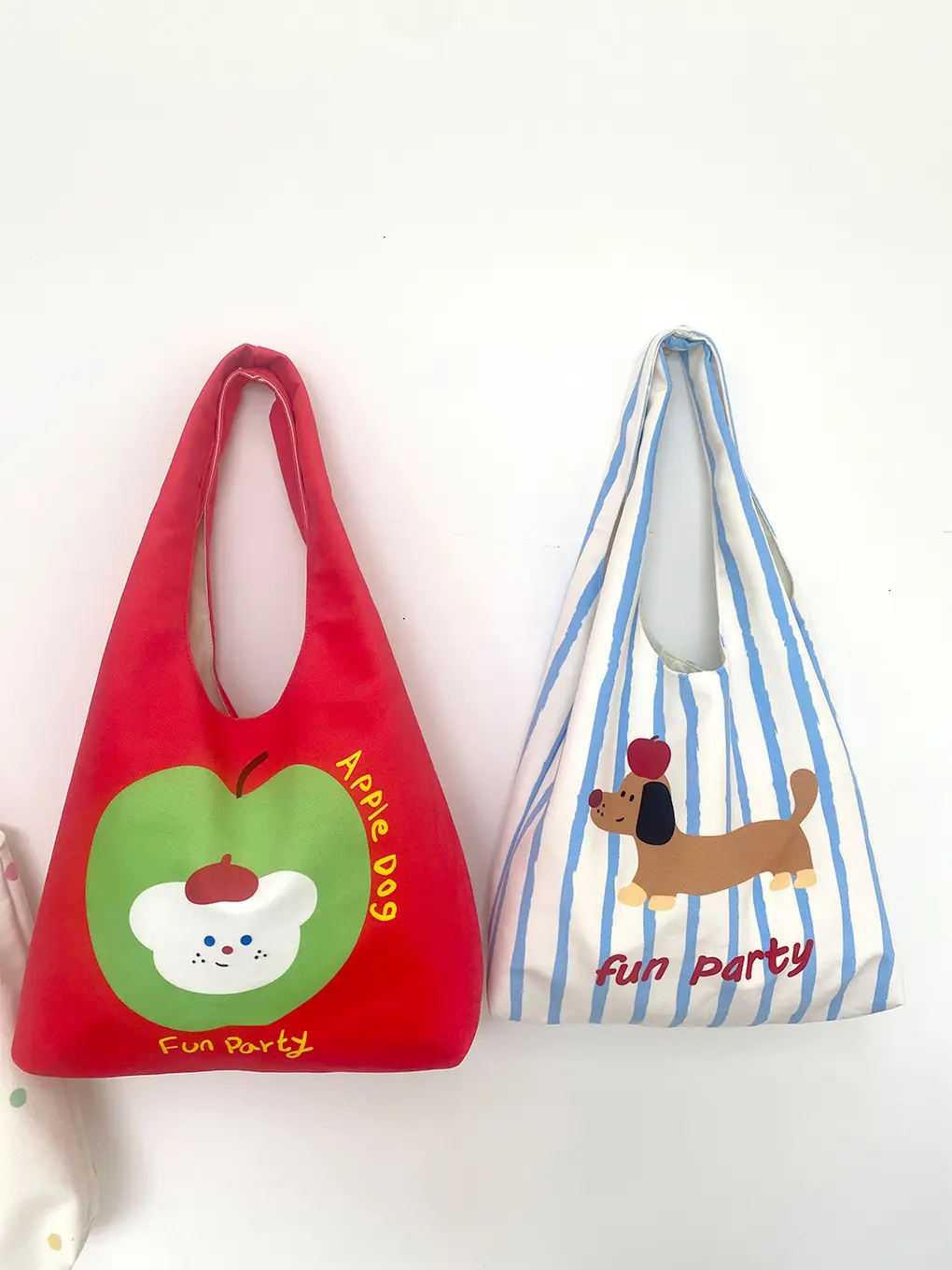 Cute Cat Design Red Flocking Shoulder Bag Large Capacity — feature 7