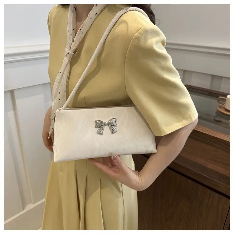 Black Bow Embroidered Women's Shoulder Bag — feature 12