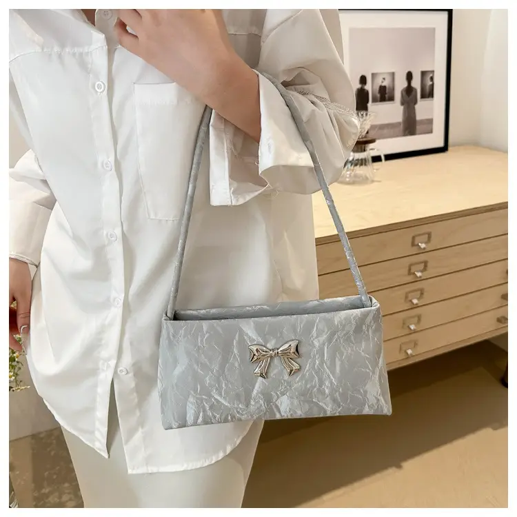 Black Bow Embroidered Women's Shoulder Bag — feature 17