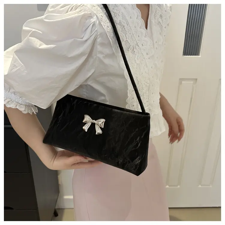 Black Bow Embroidered Women's Shoulder Bag — feature 21