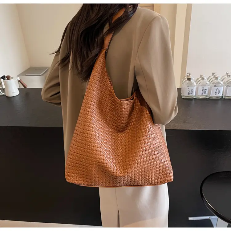 Women's Large Capacity Brown Retro Commuter Tote Bag — feature 10