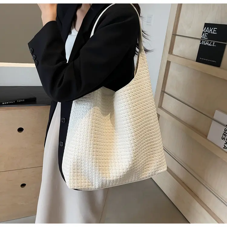 Women's Large Capacity Brown Retro Commuter Tote Bag — feature 17